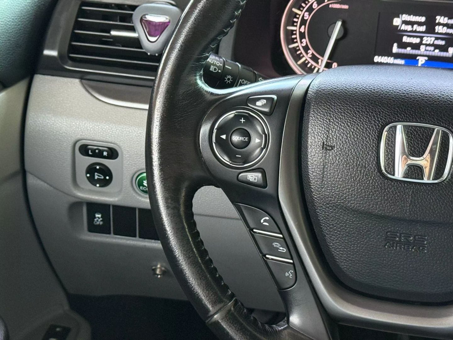 2018 Honda Pilot - Image 36