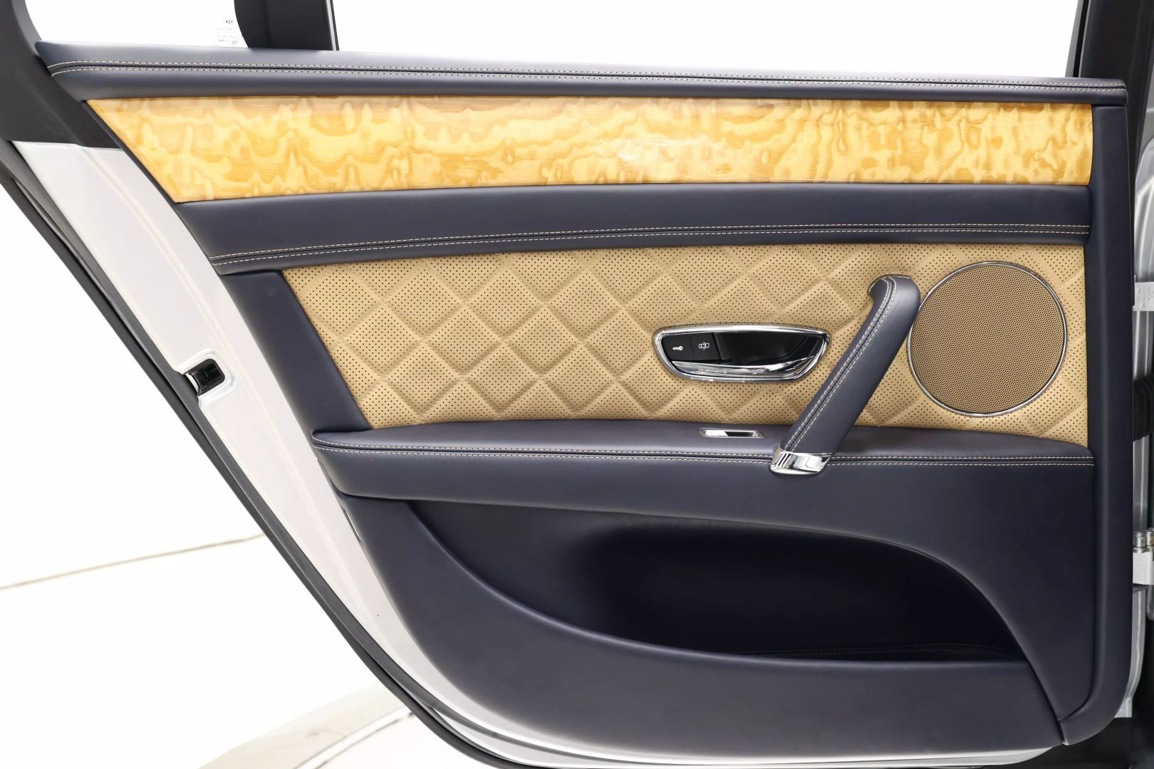 2017 Bentley Flying Spur - Image 44