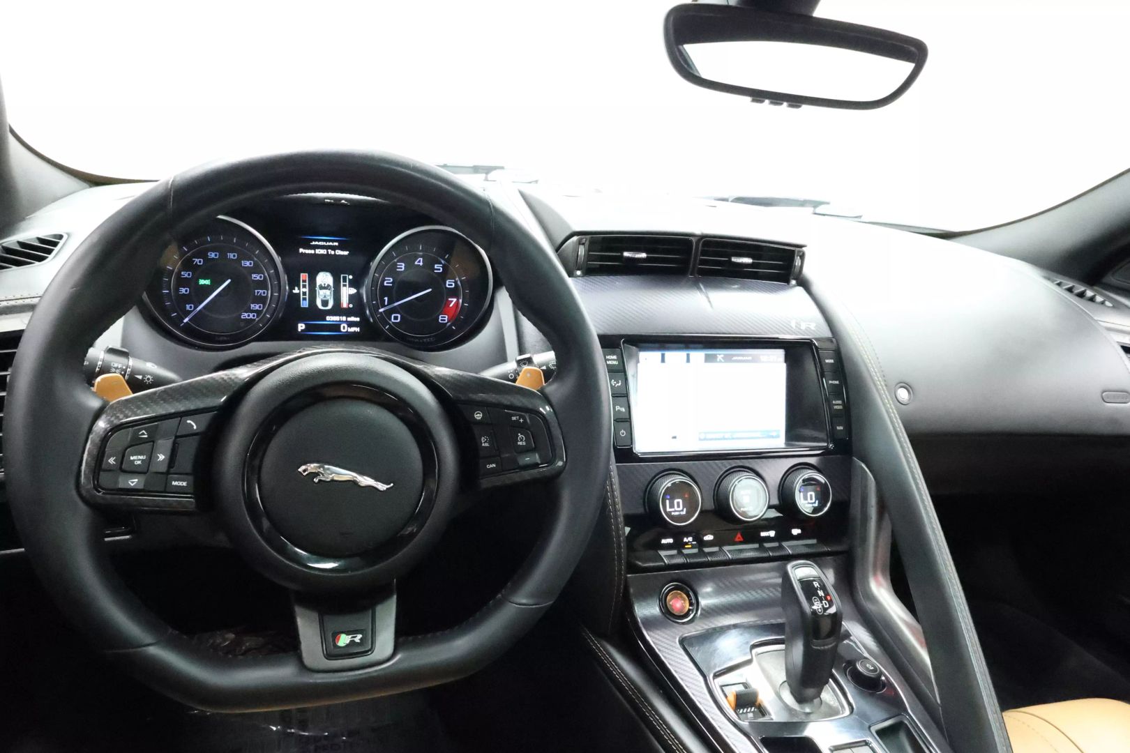 2015 Jaguar F-type - Image 38