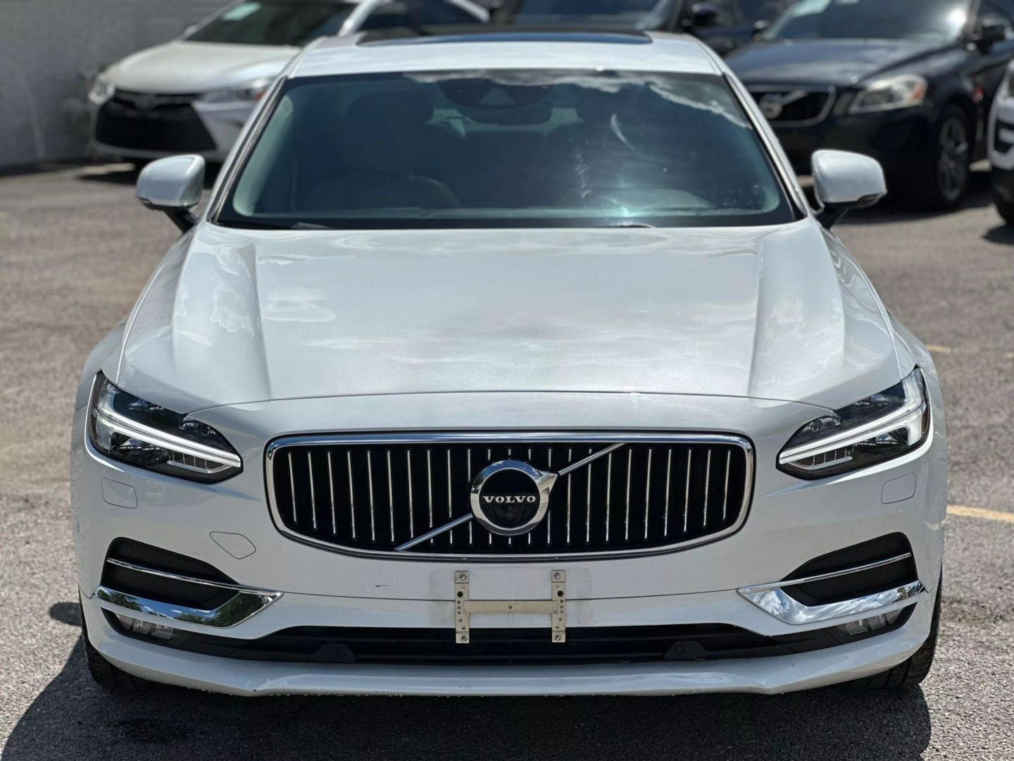 2018 Volvo S90 - Image 10