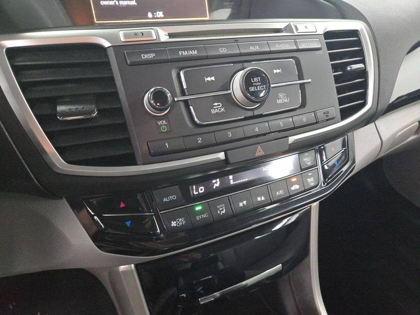 2016 Honda Accord - Image 25