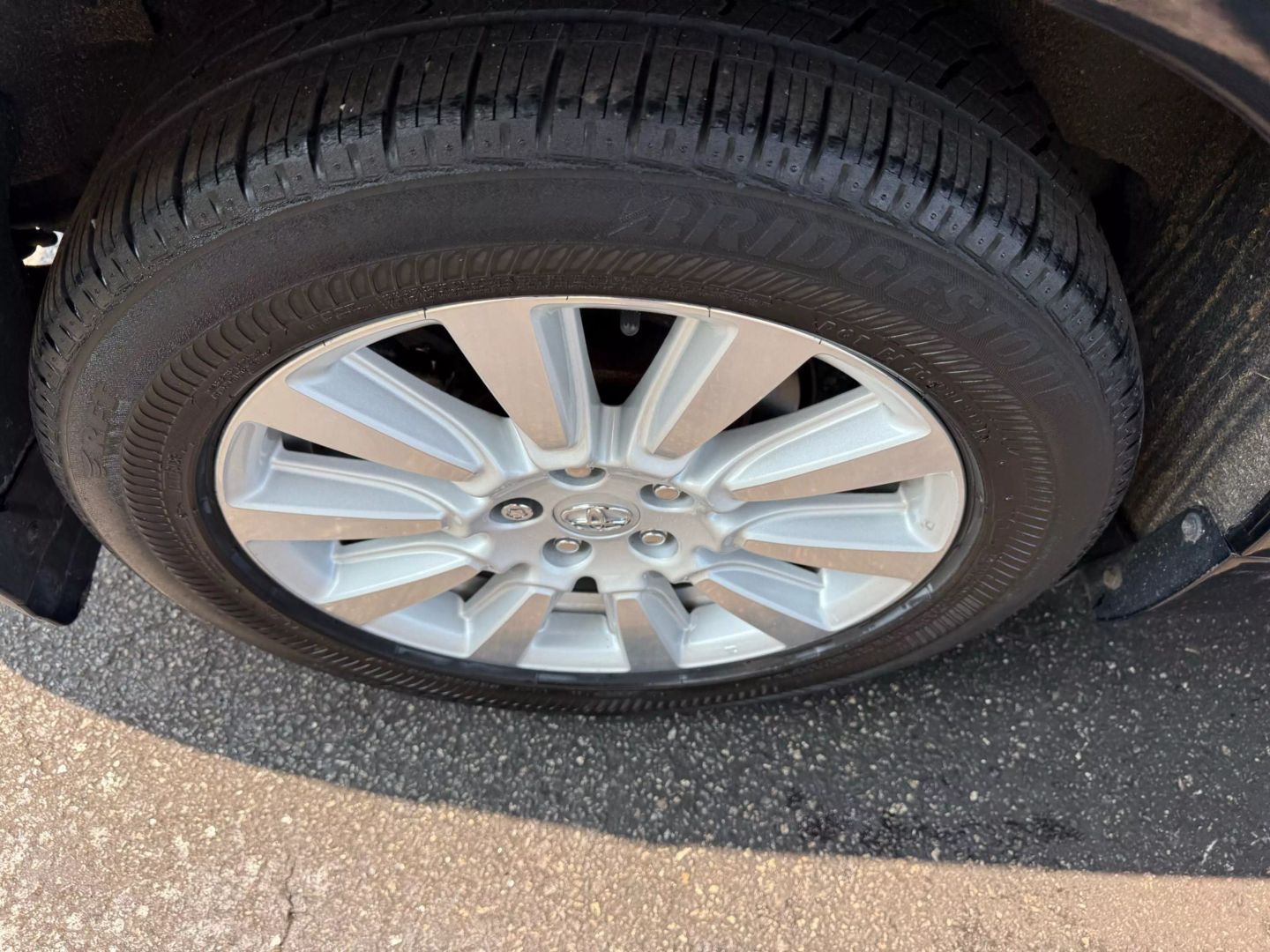 2017 Toyota Sienna - Image 45