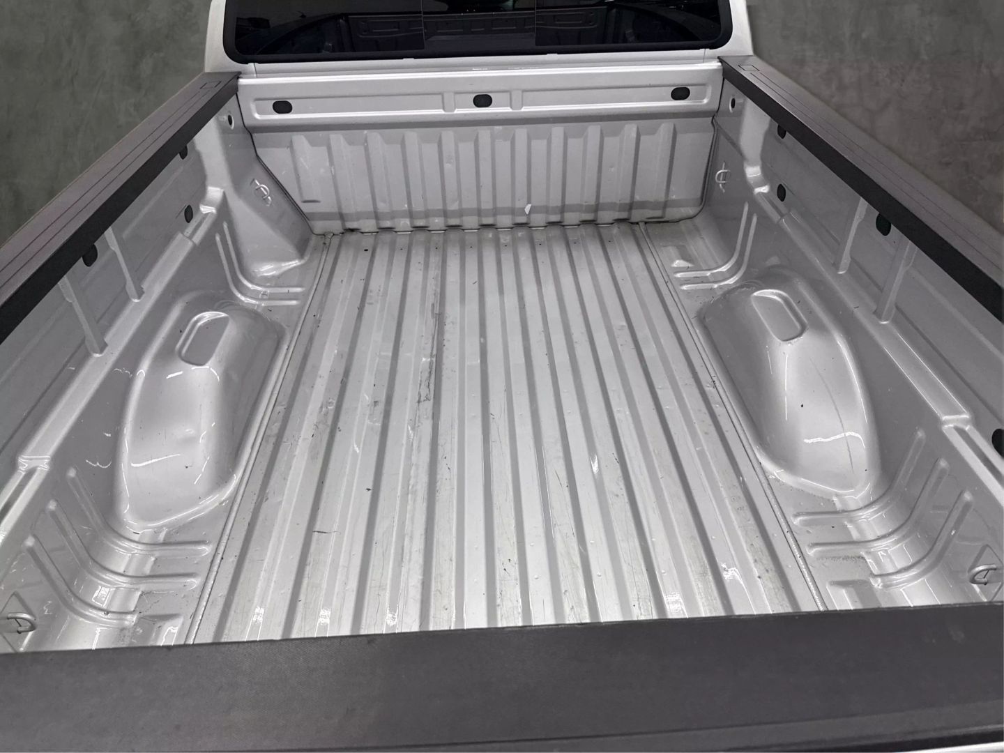 2018 Chevrolet Colorado Crew Cab - Image 17