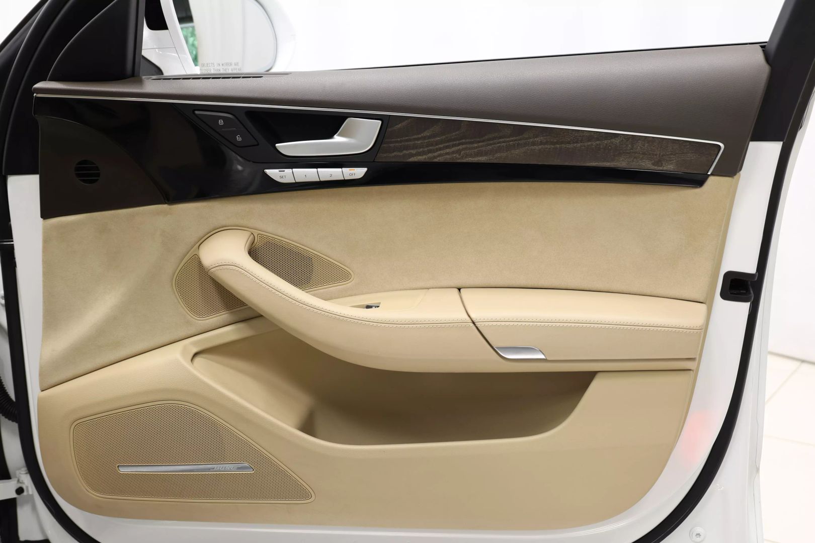 2015 Audi A8 - Image 92