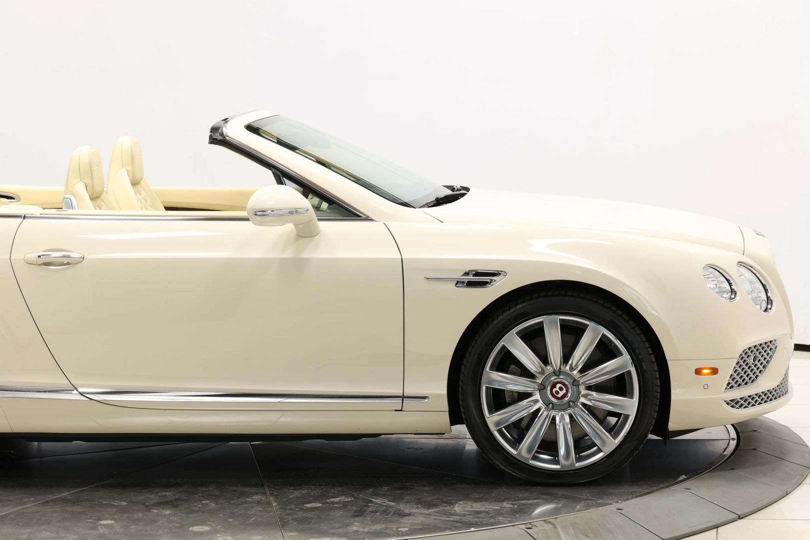 2016 Bentley Continental - Image 64