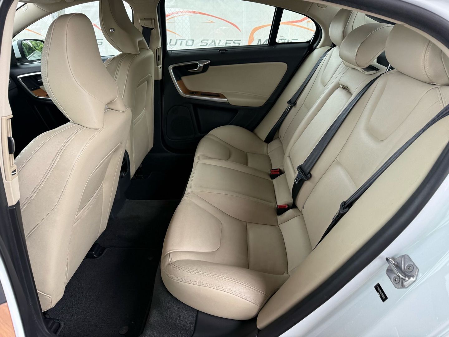 2018 Volvo S60 - Image 18