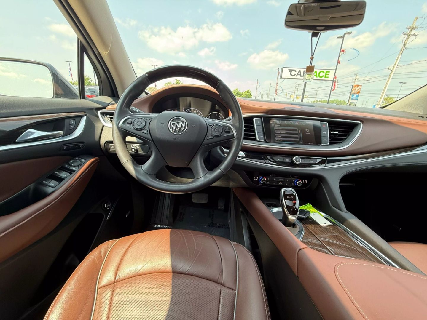 2018 Buick Enclave - Image 31