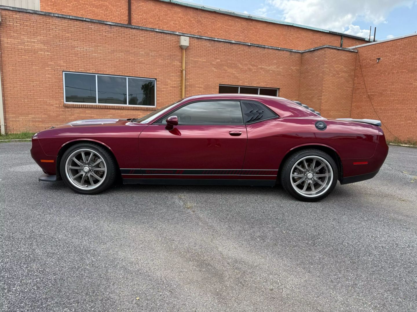 2021 Dodge Challenger - Image 4
