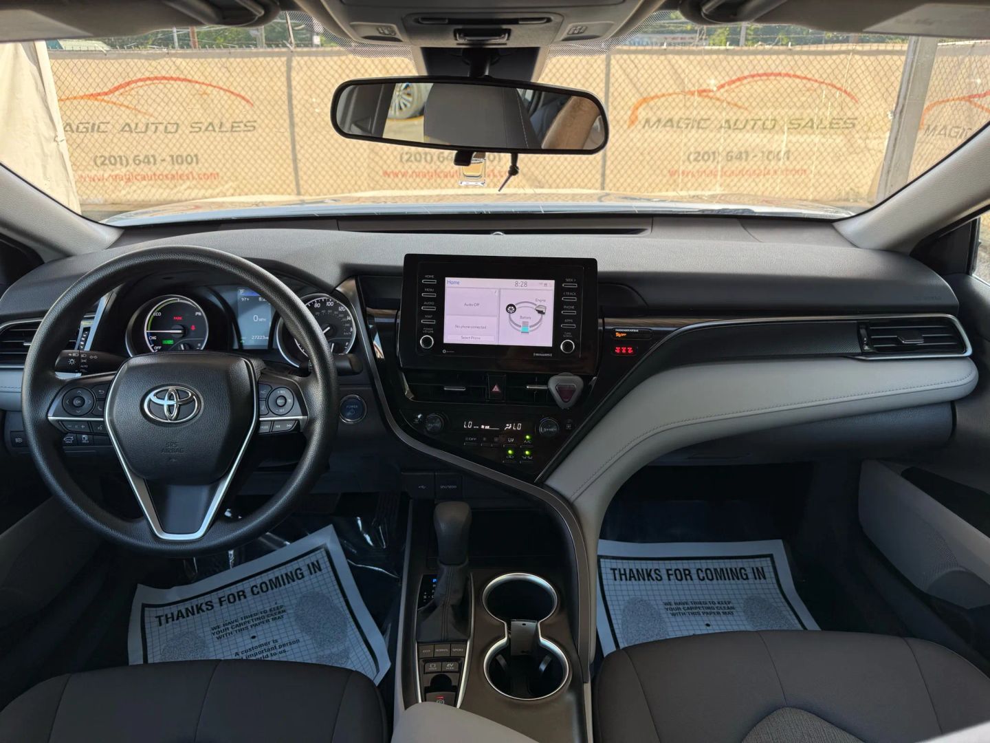 2022 Toyota Camry Hybrid - Image 27