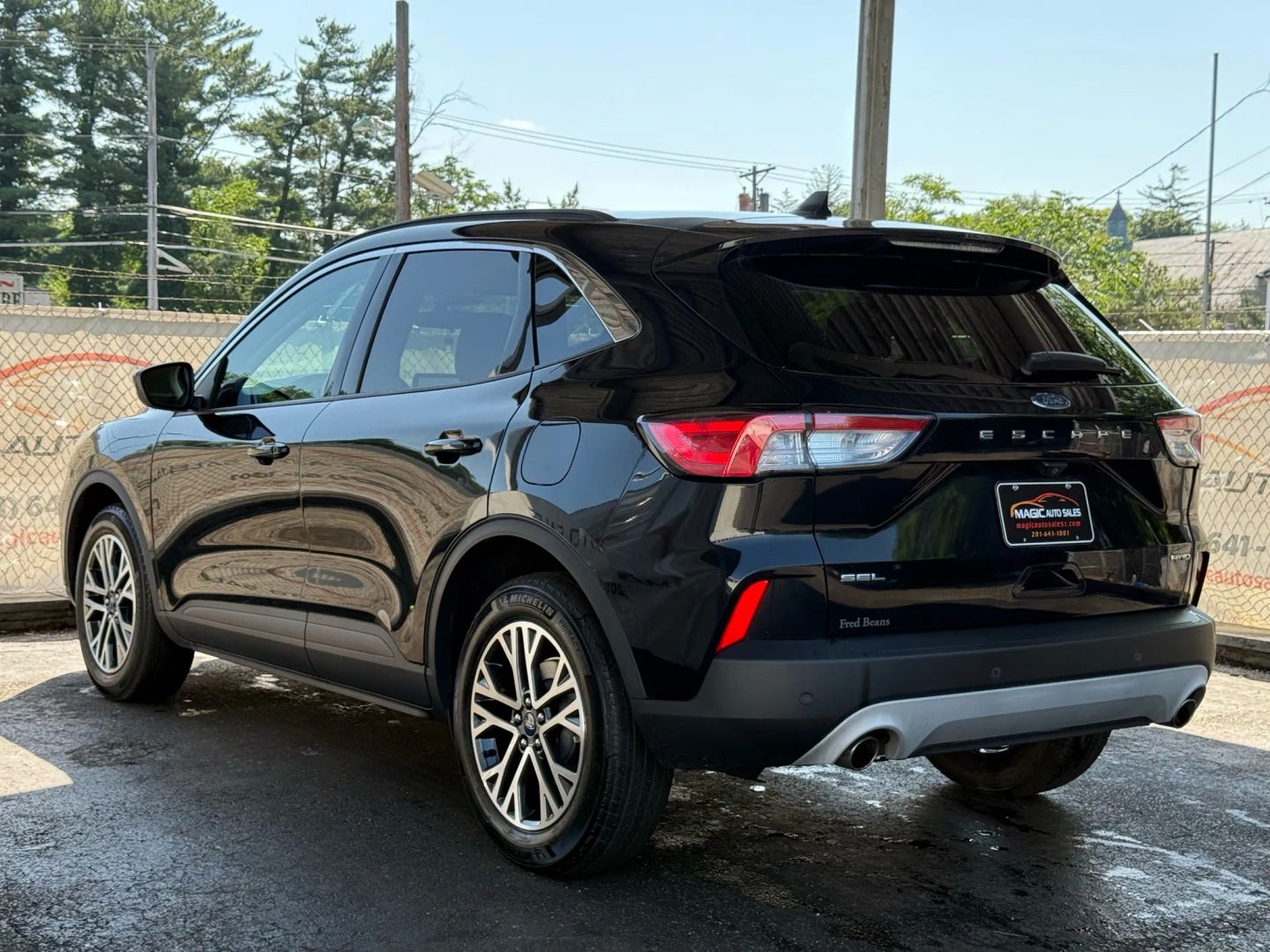 2020 Ford Escape - Image 11