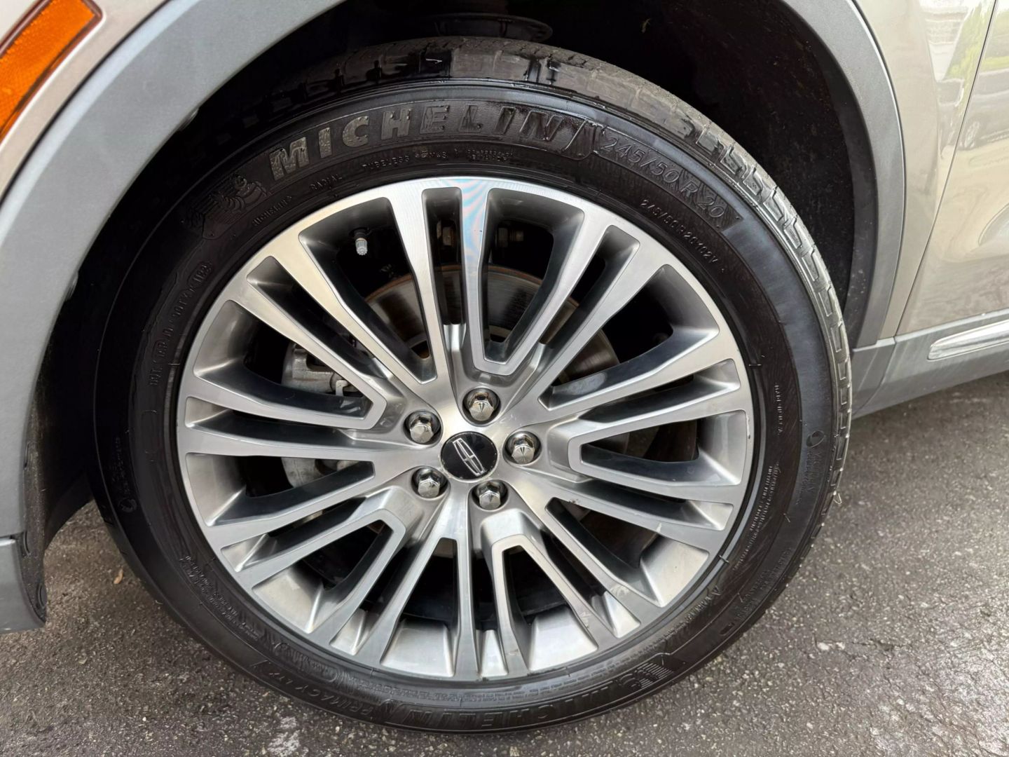 2016 Lincoln Mkx - Image 41