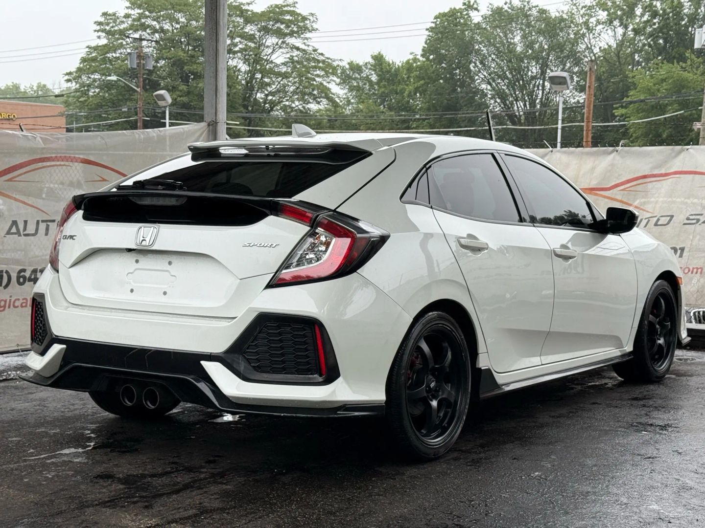 2018 Honda Civic - Image 11