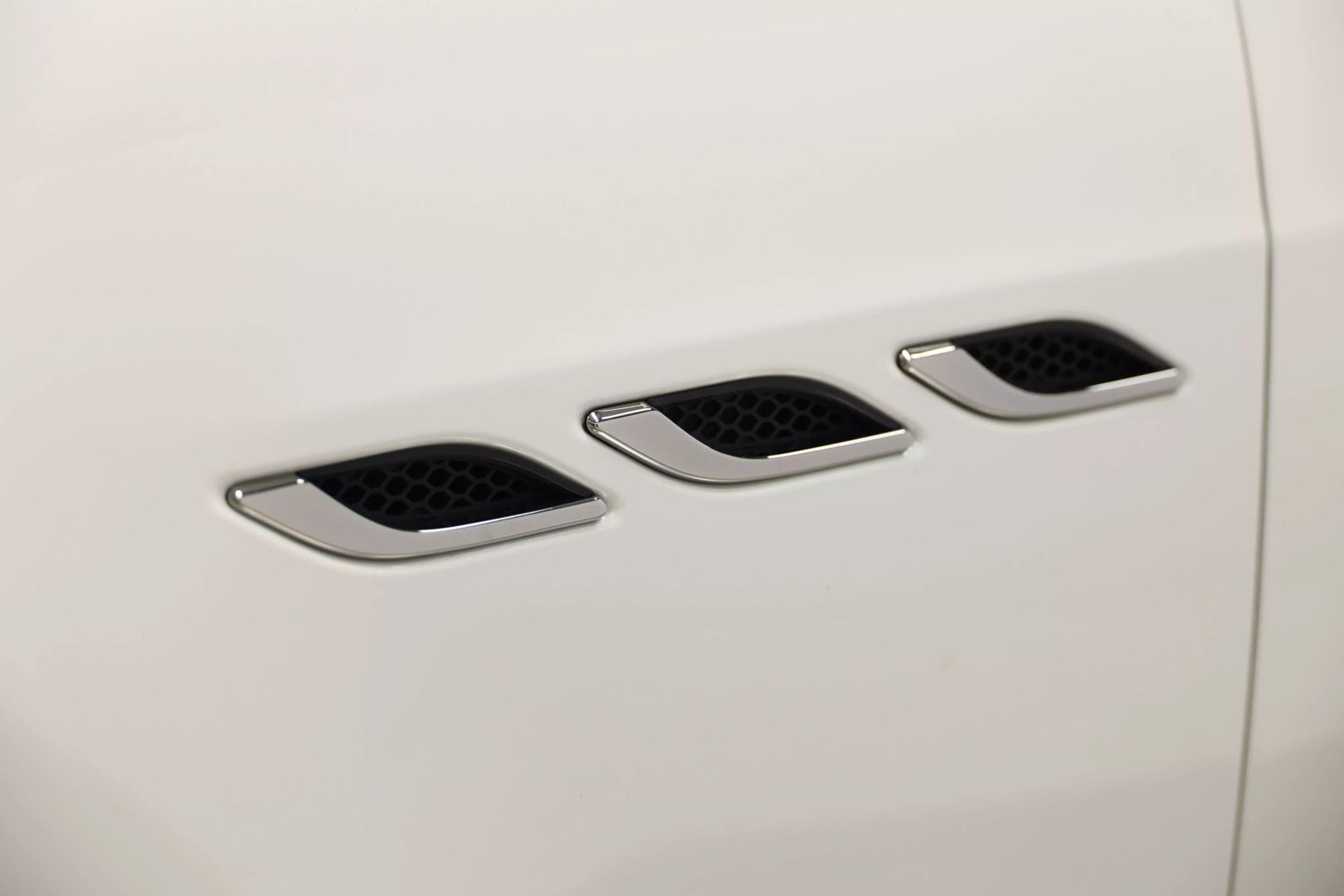 2020 Maserati Ghibli - Image 99