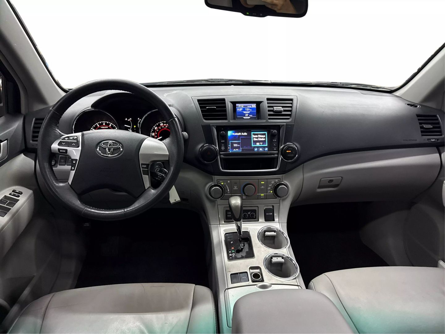 2013 Toyota Highlander - Image 19