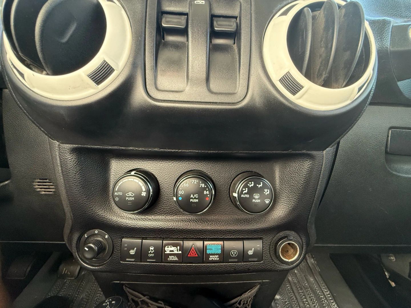 2013 Jeep Wrangler - Image 7