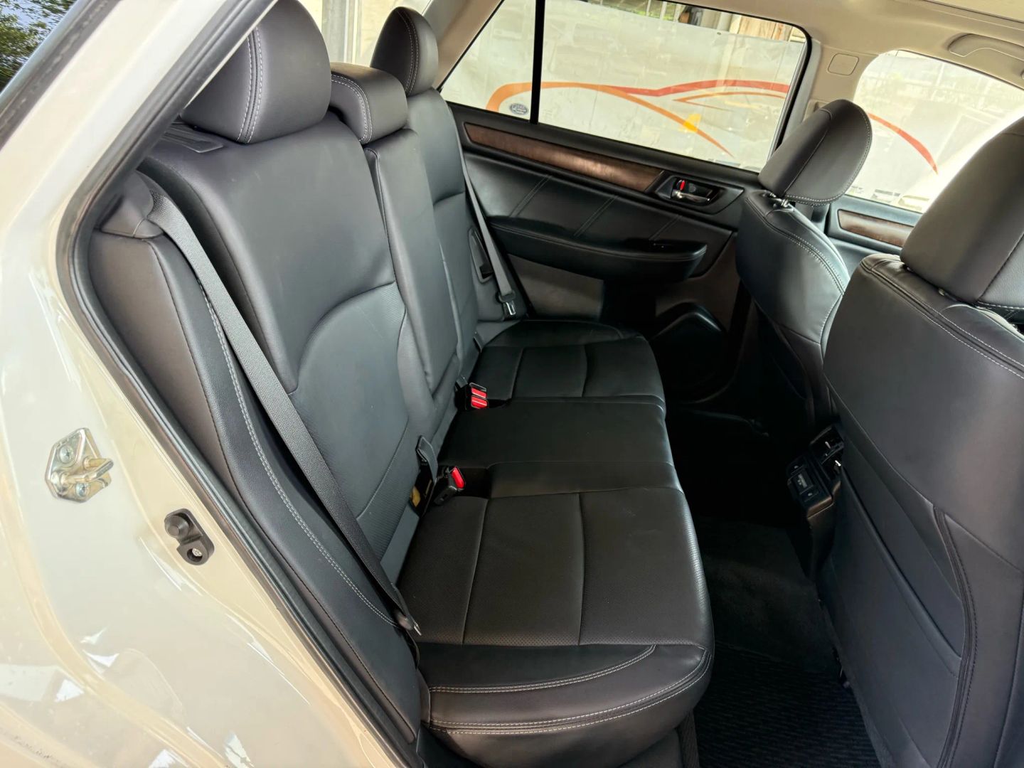2018 Subaru Outback - Image 22
