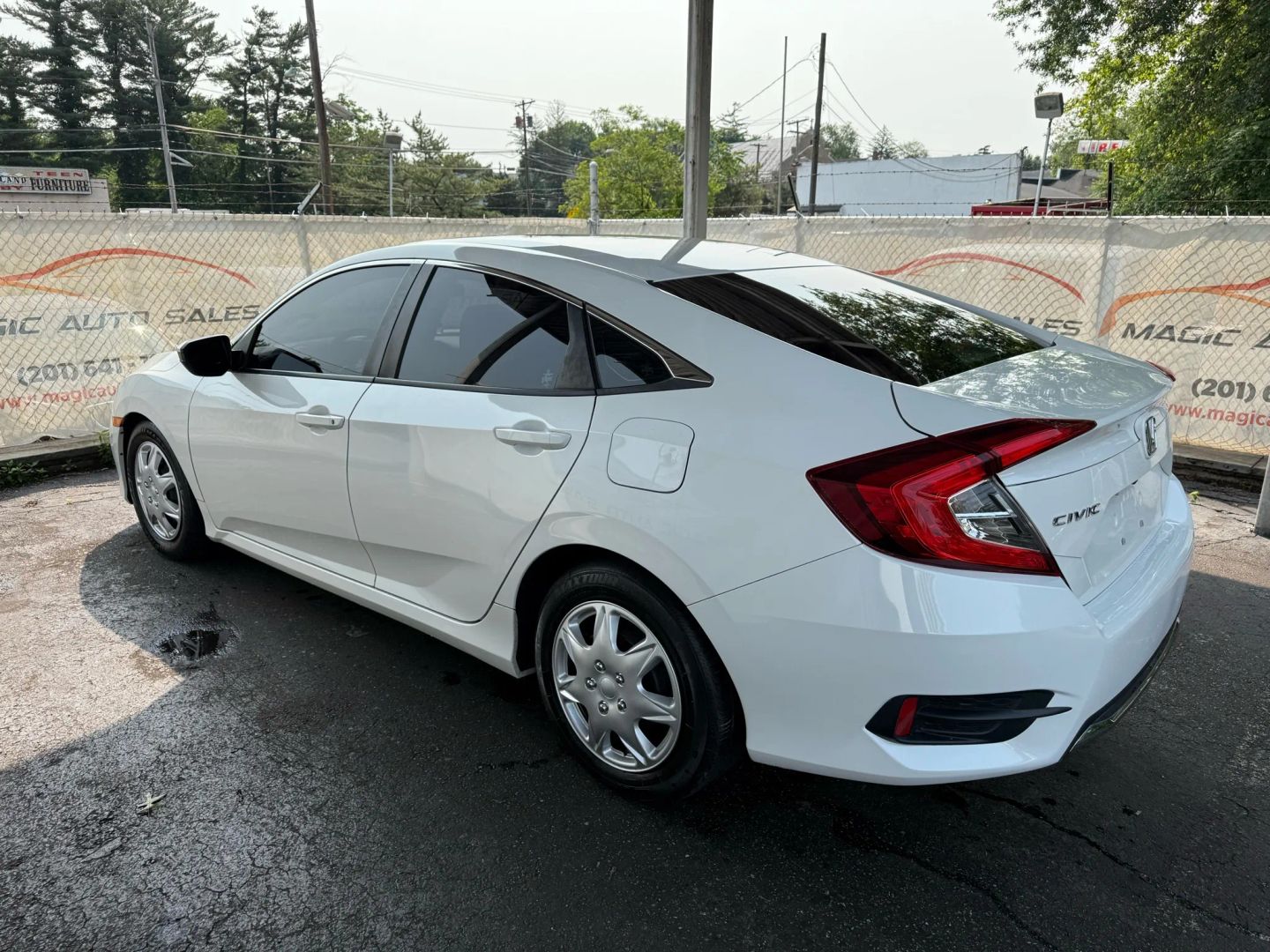 2019 Honda Civic - Image 12