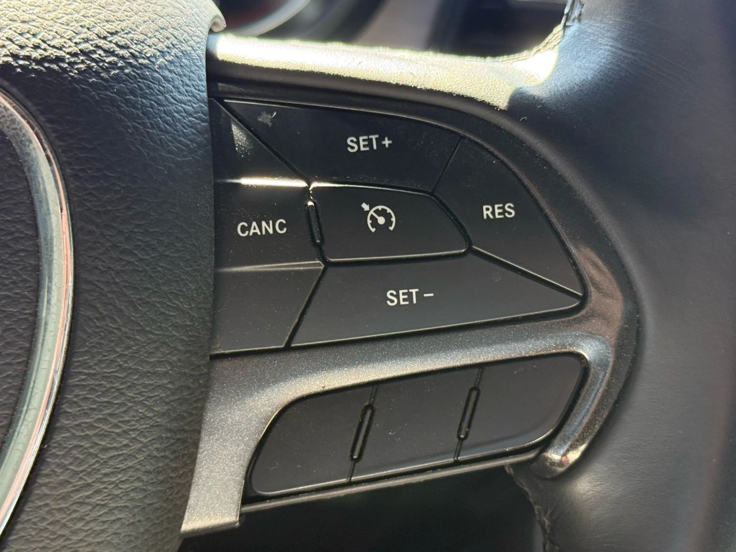 2018 Dodge Challenger - Image 26