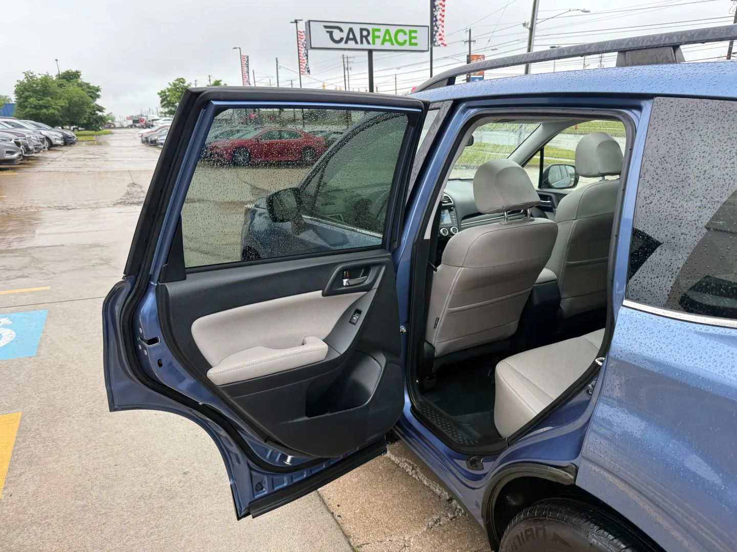 2017 Subaru Forester - Image 19