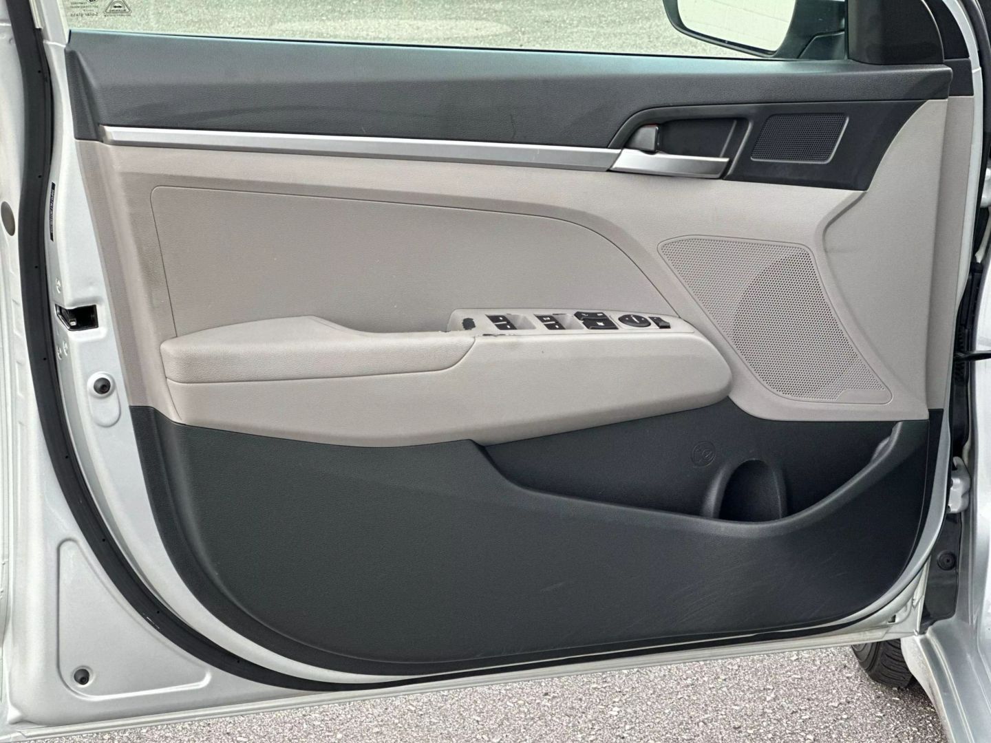 2019 HYUNDAI ELANTRA SEDAN 4-CYL, 2.0 LITER SE SEDAN 4D