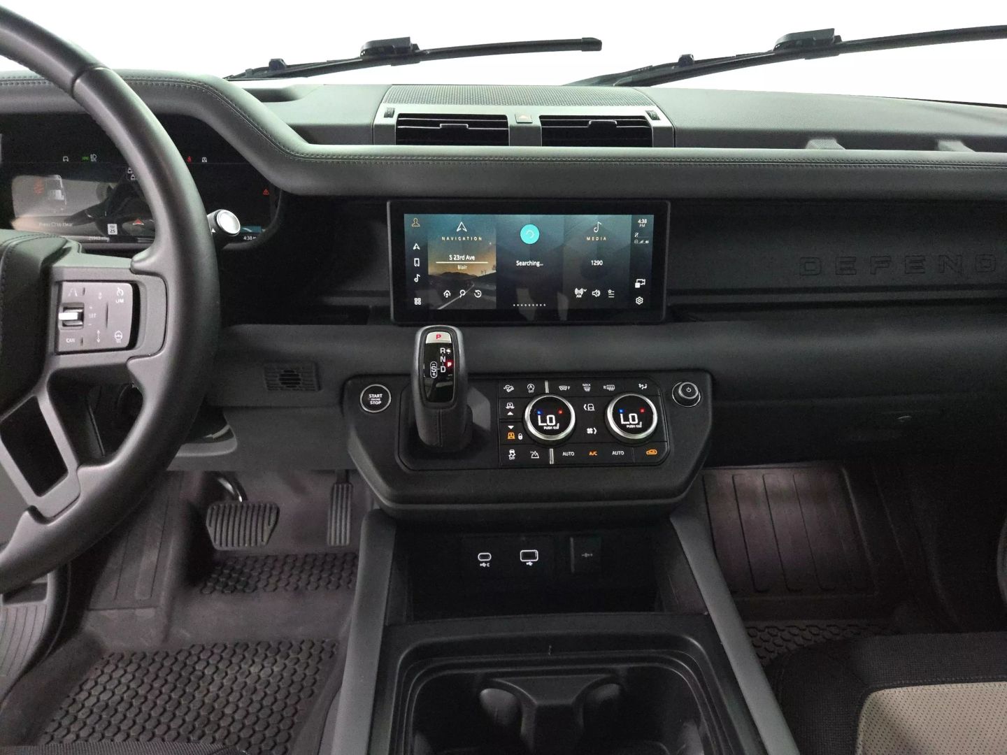 2023 Land Rover Defender 110 - Image 13