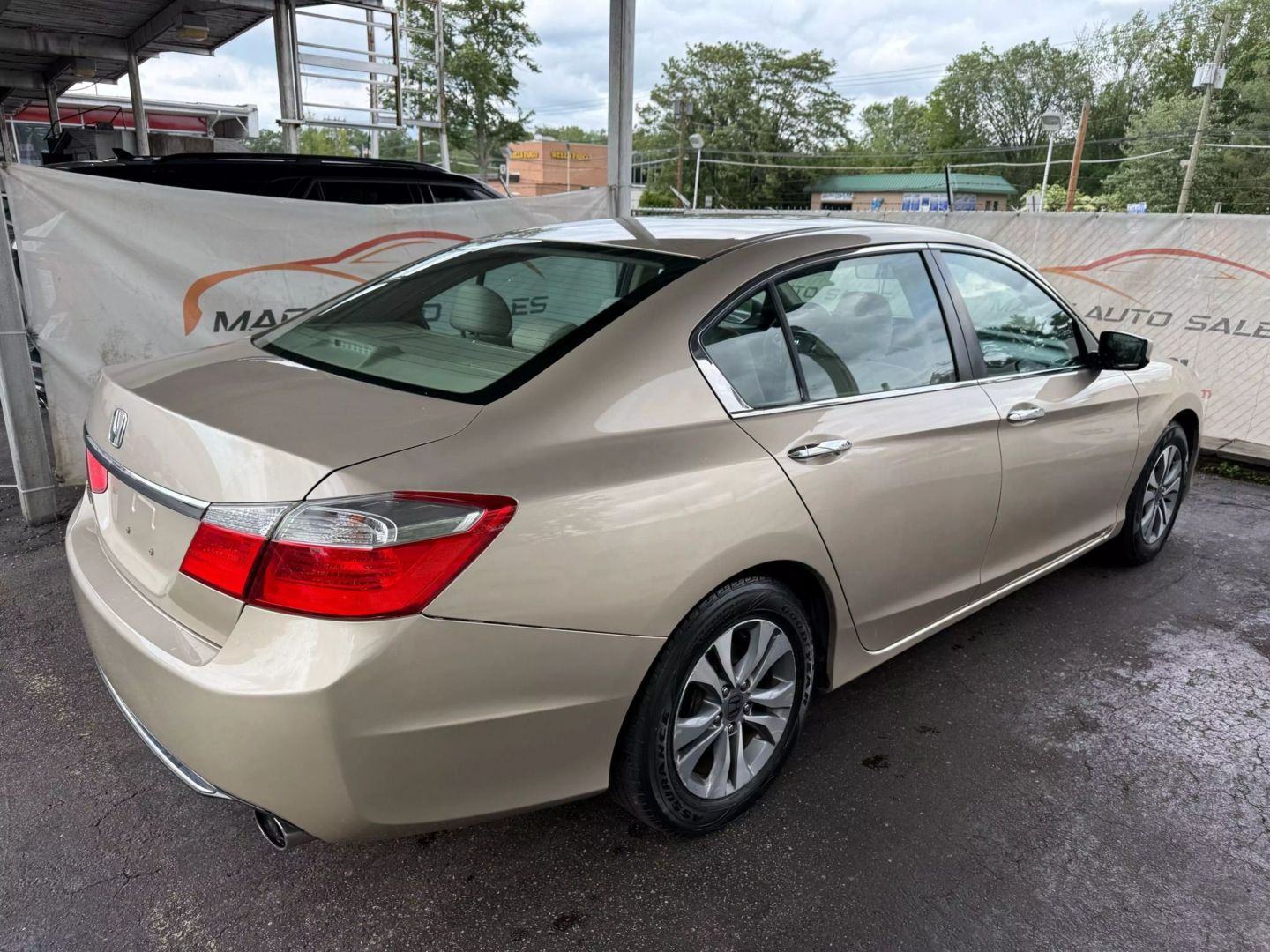 2015 Honda Accord - Image 12