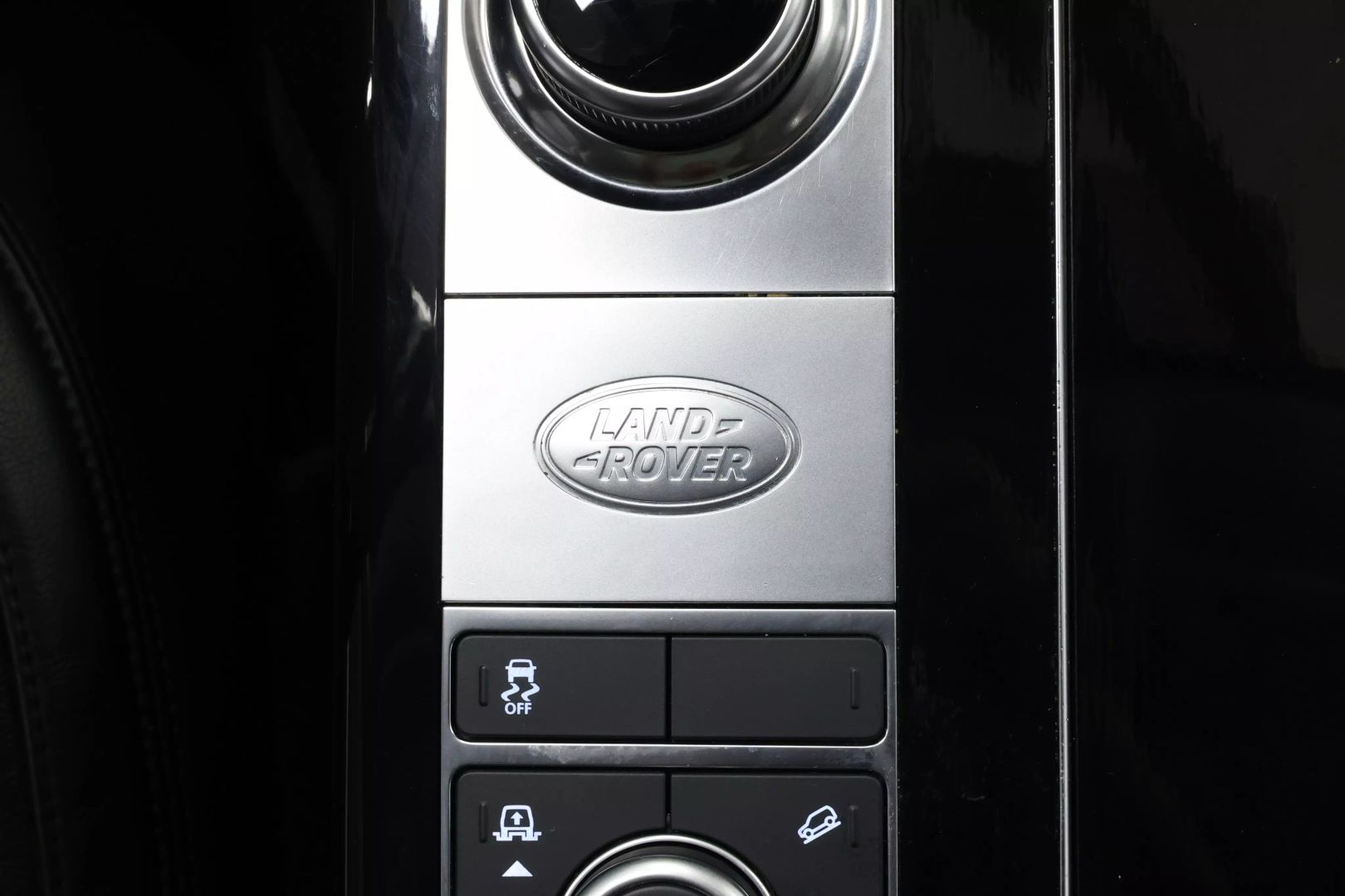 2018 Land Rover Range Rover - Image 46