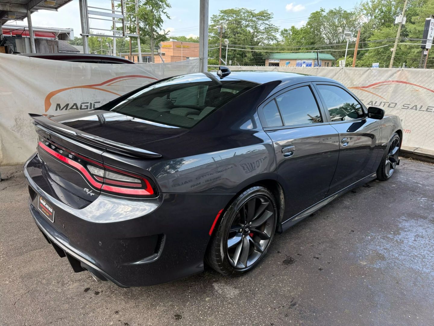 2019 Dodge Charger - Image 14