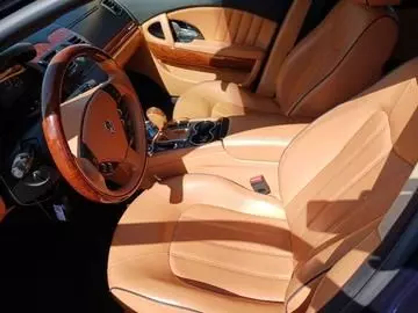 2011 Maserati Quattroporte - Image 2
