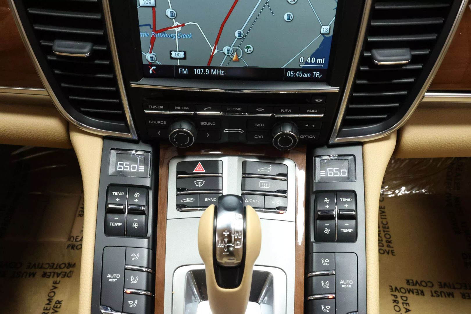 2014 Porsche Panamera - Image 41