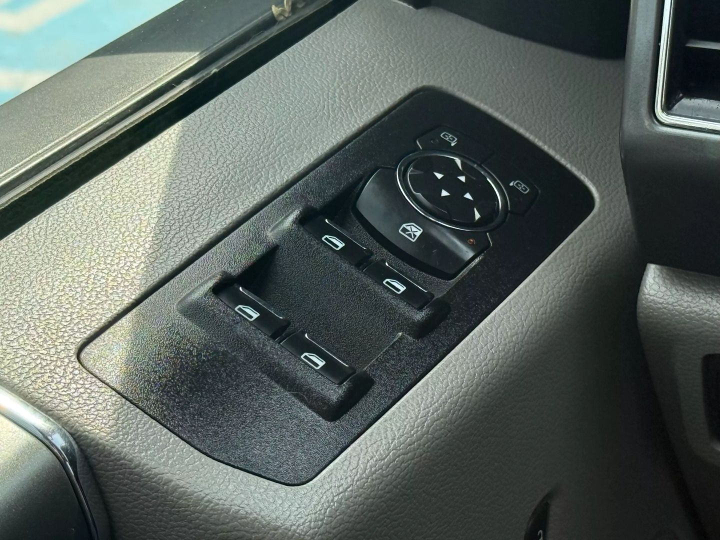2017 Ford F150 Supercrew Cab - Image 40