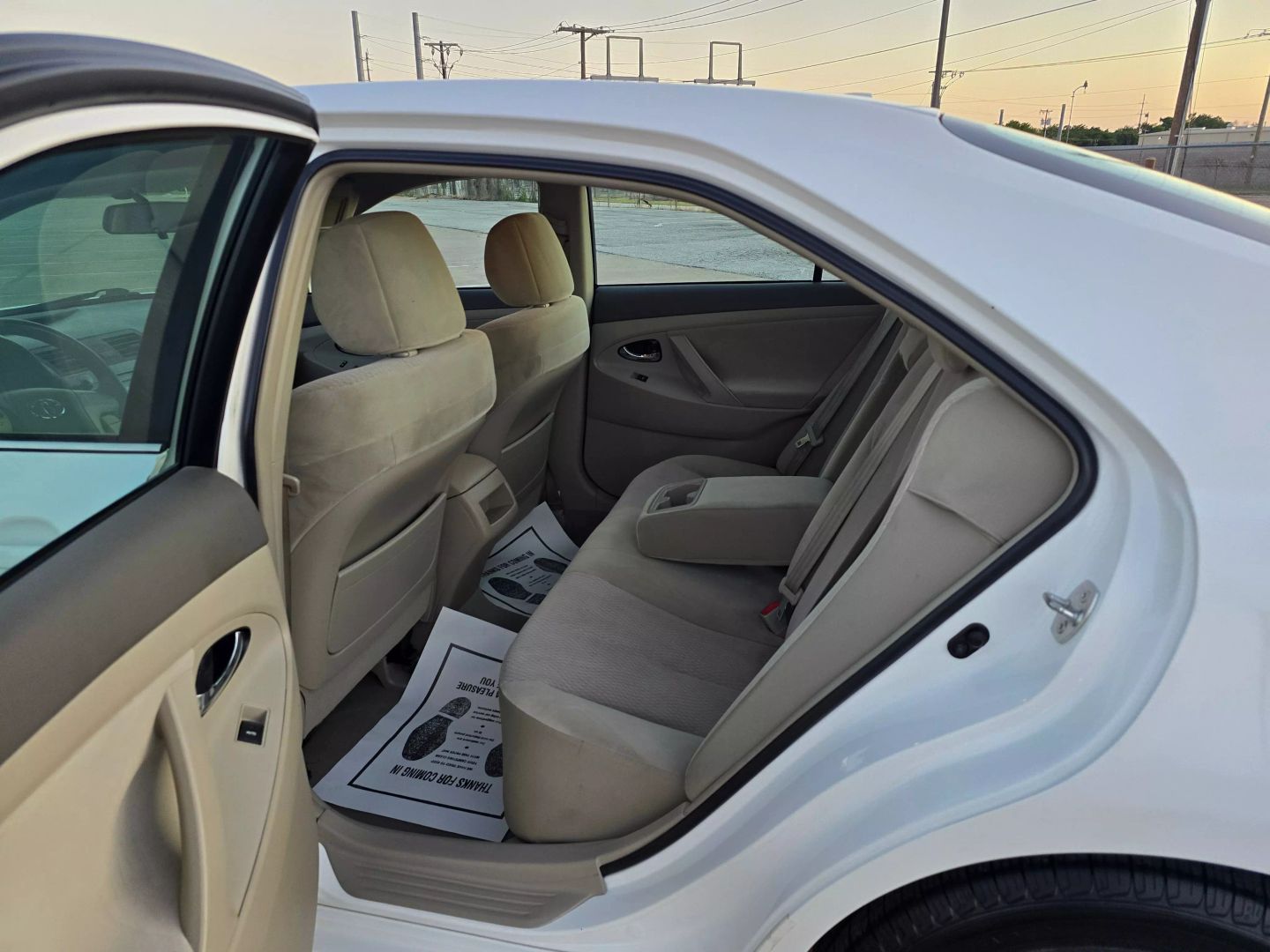 2011 Toyota Camry - Image 9