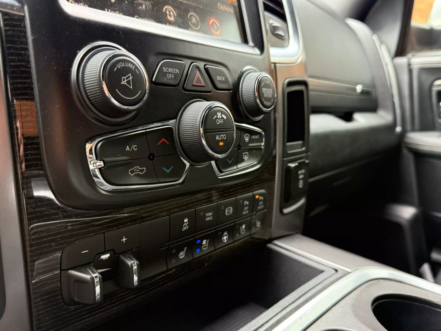 2017 Ram 2500 Mega Cab - Image 37