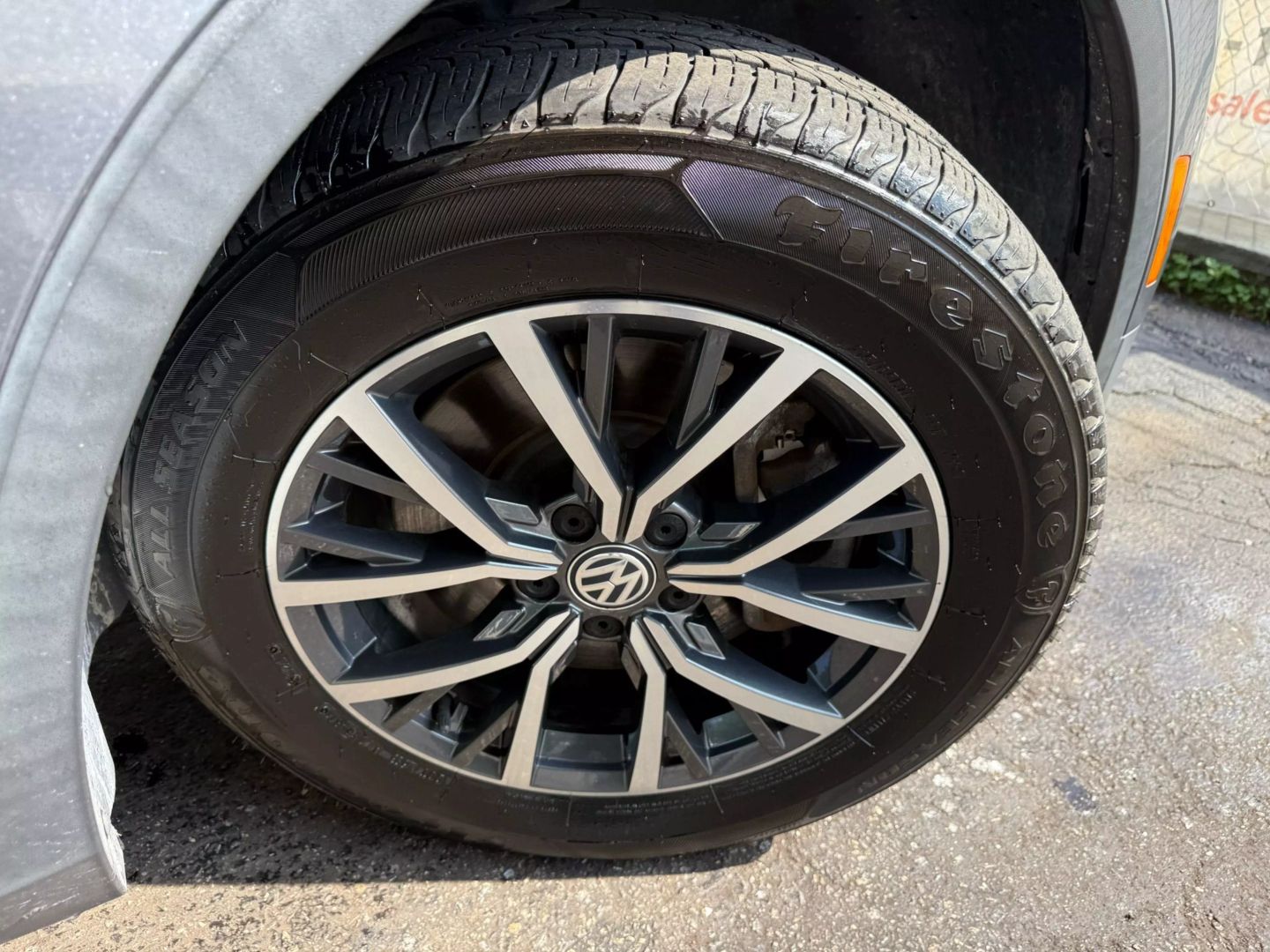 2019 Volkswagen Tiguan - Image 47