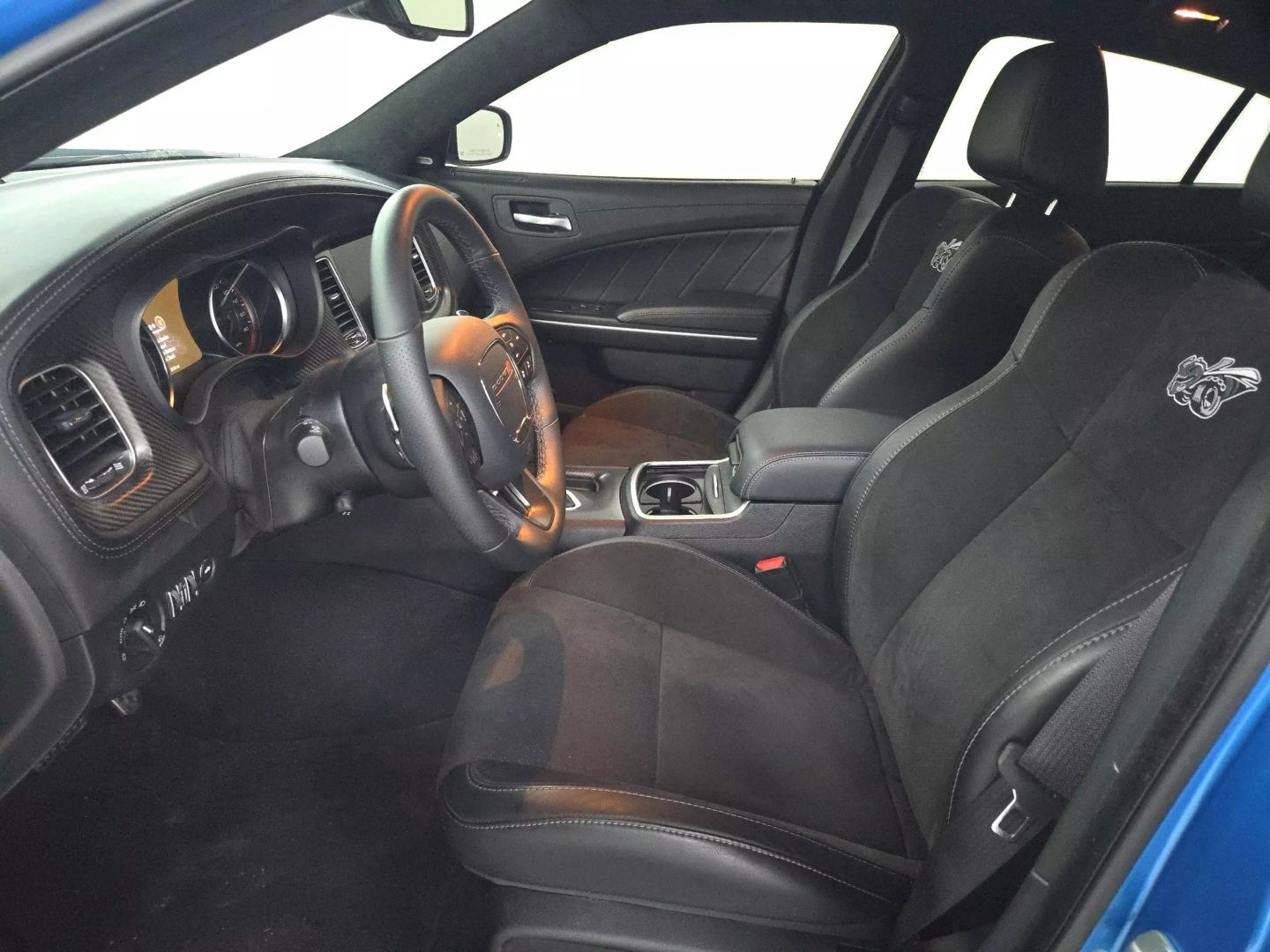 2023 Dodge Charger - Image 9