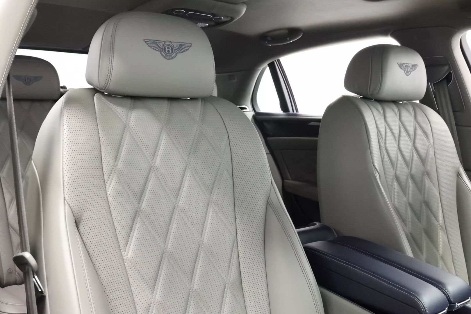 2016 Bentley Flying Spur - Image 91