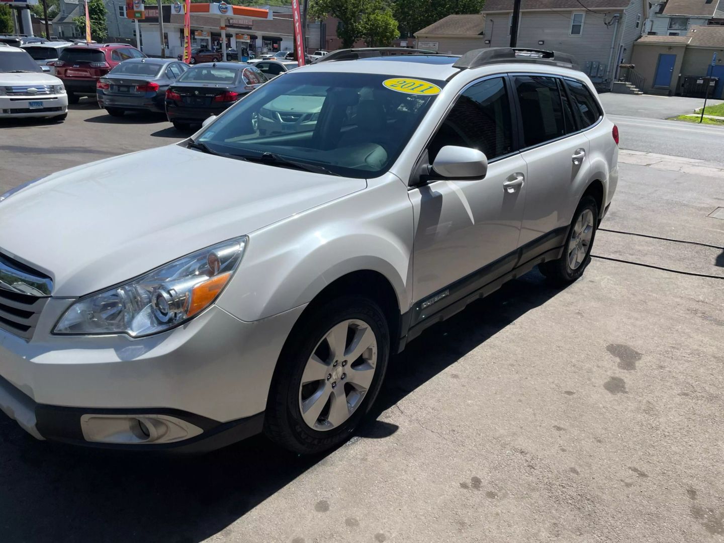 Image 2 of 2011 SUBARU OUTBACK