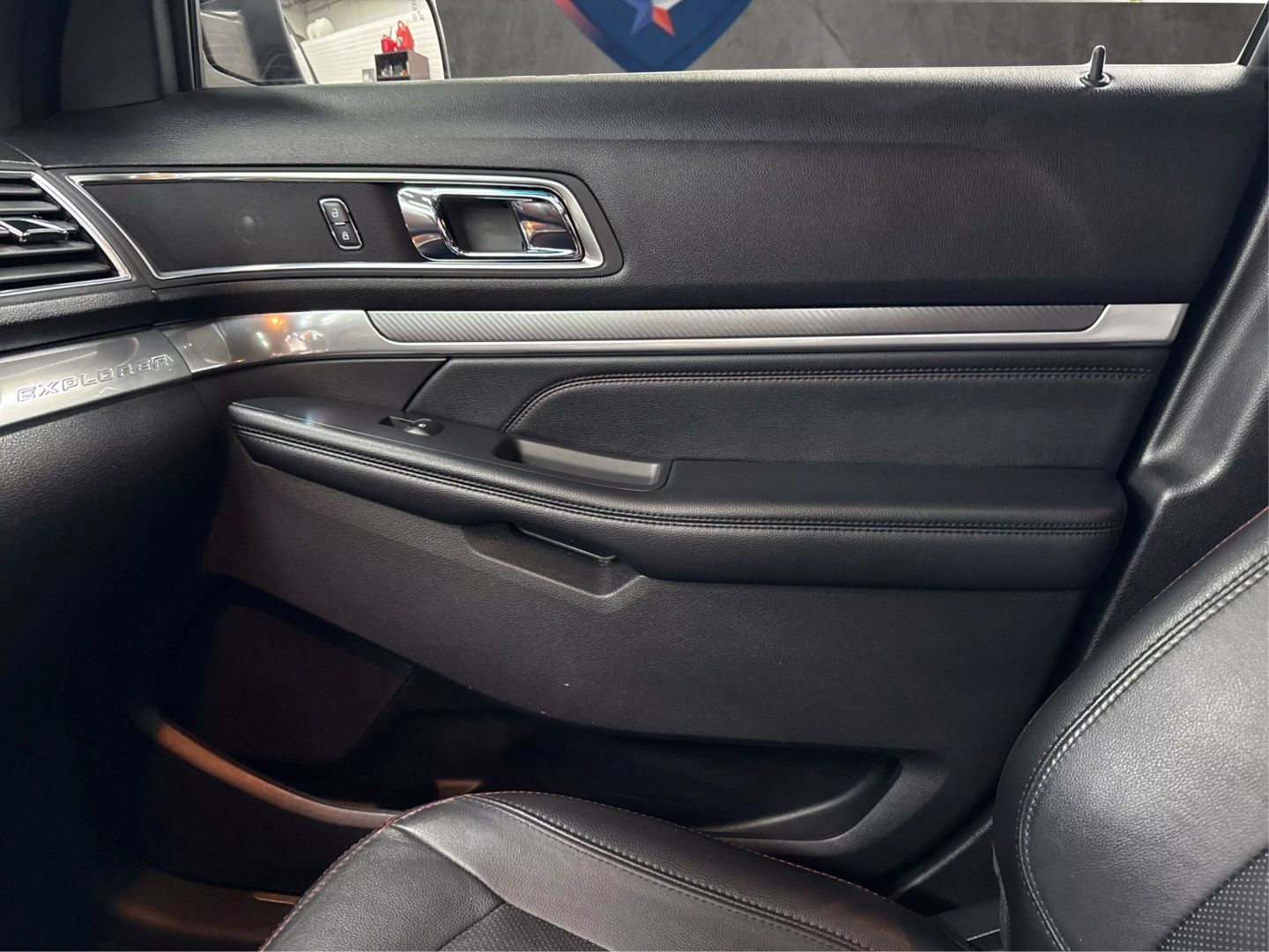 2016 Ford Explorer - Image 44