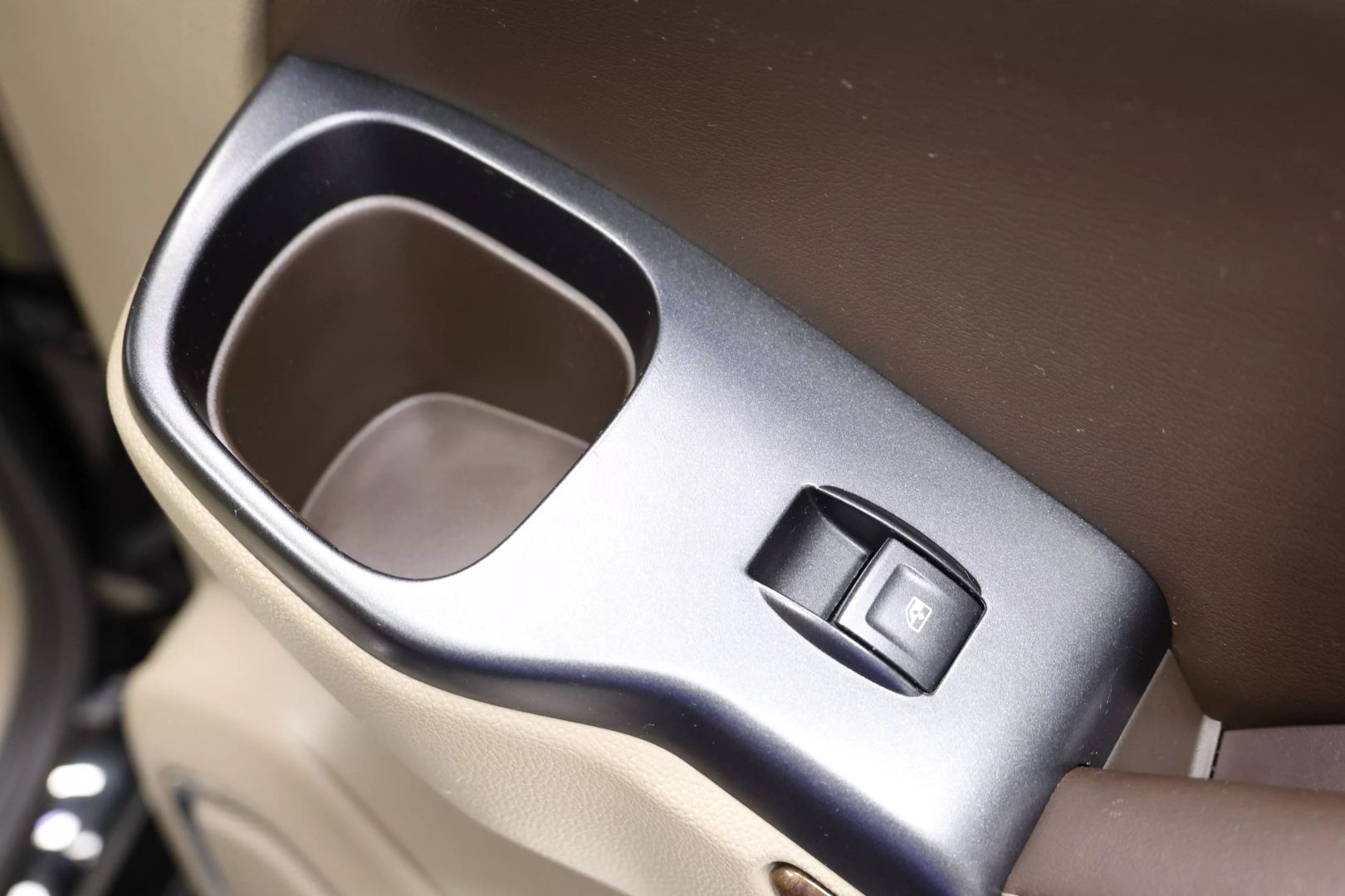 2016 Chevrolet Tahoe - Image 78