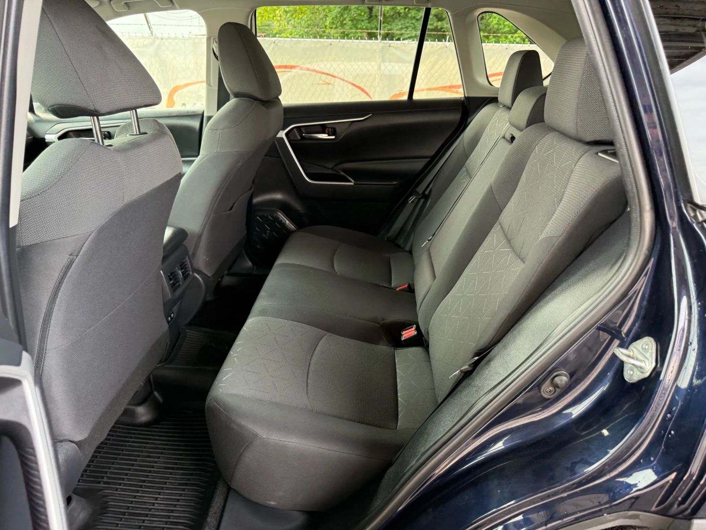 2019 Toyota Rav4 - Image 18