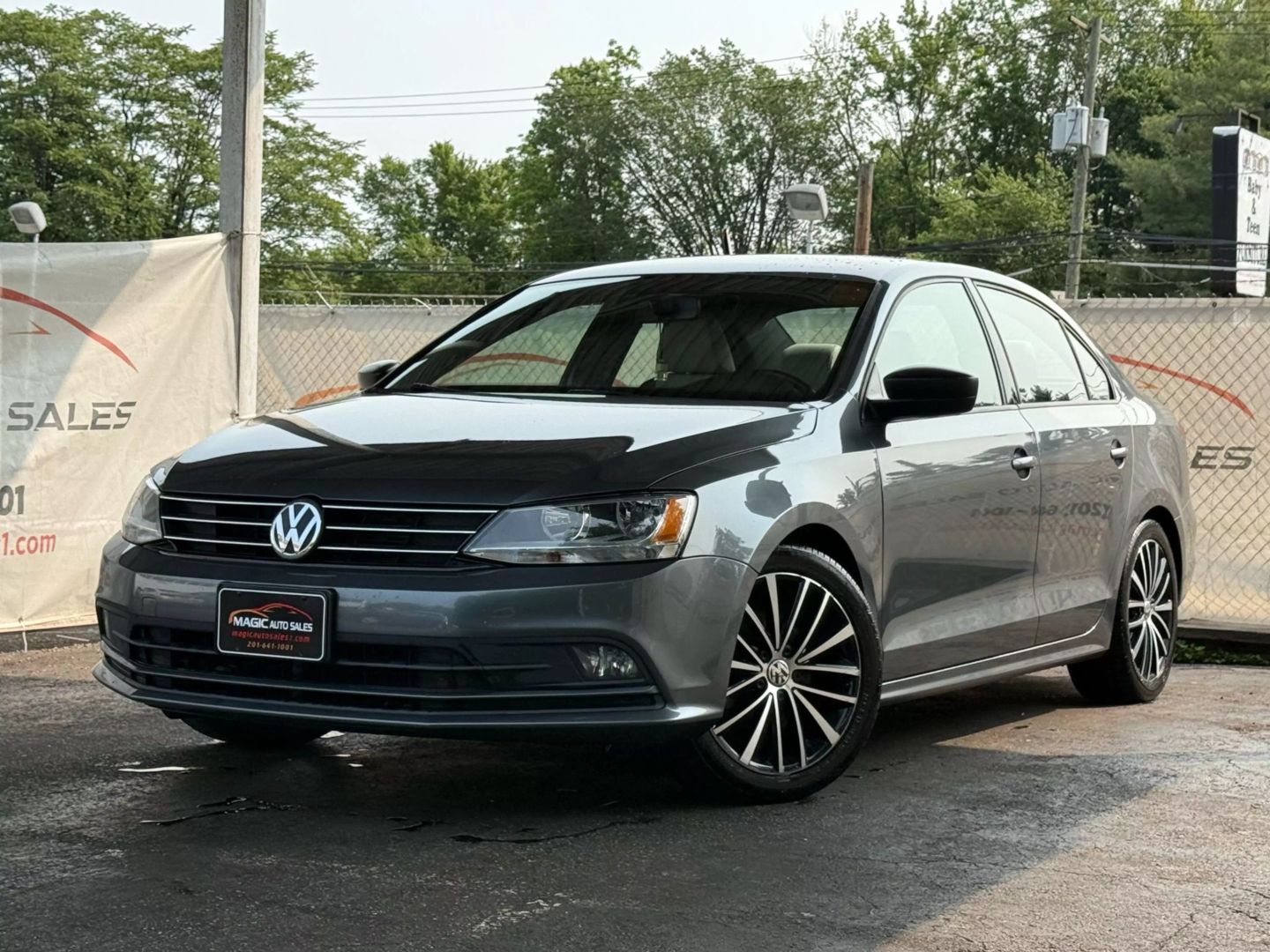 2015 Volkswagen Jetta - Image 1