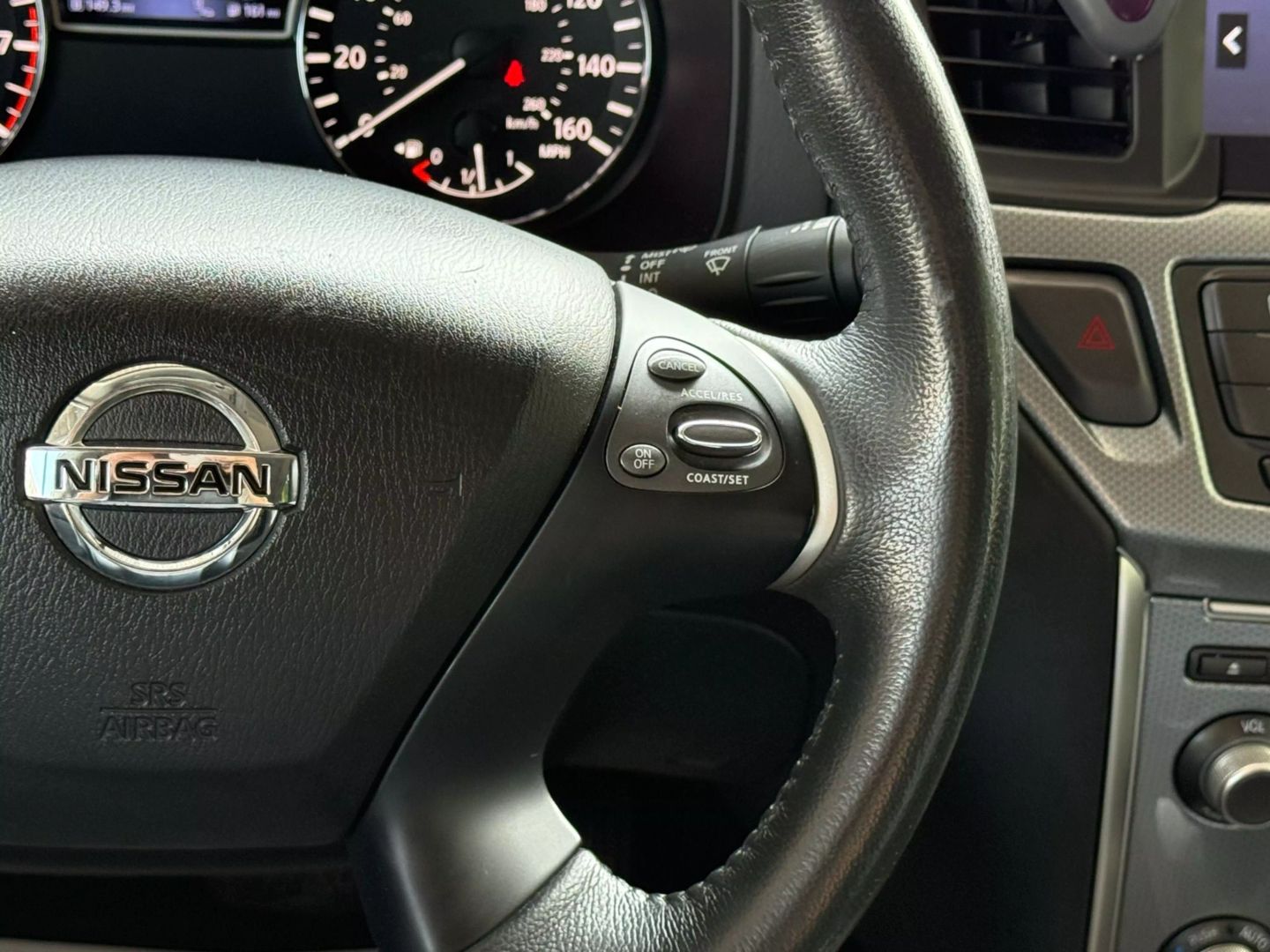 2017 Nissan Pathfinder - Image 35
