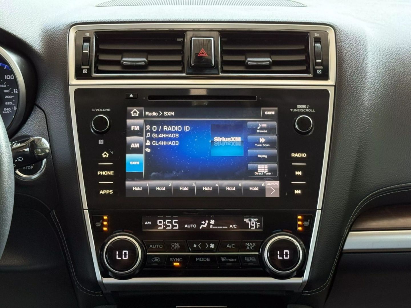 2018 Subaru Outback - Image 29