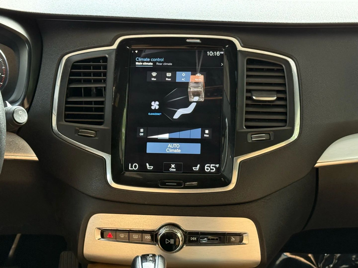 2017 Volvo Xc90 - Image 29