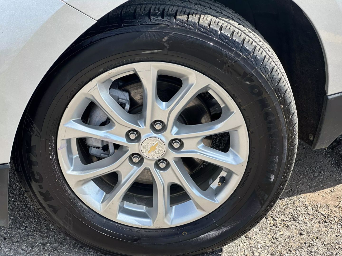 2021 Chevrolet Equinox - Image 34