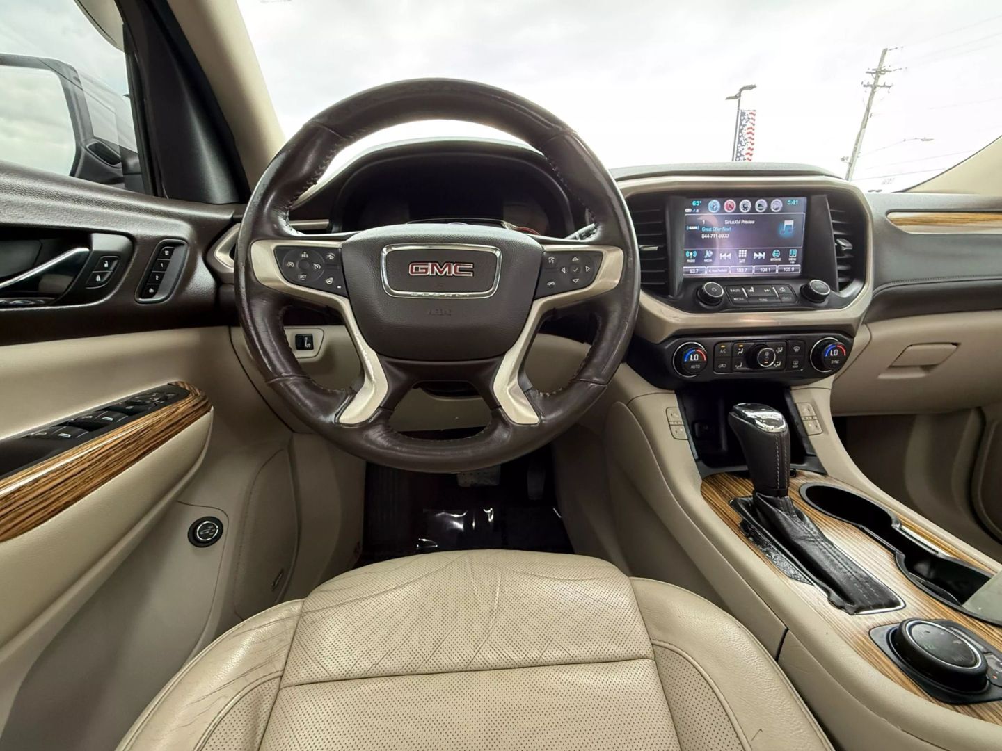 2017 Gmc Acadia - Image 28