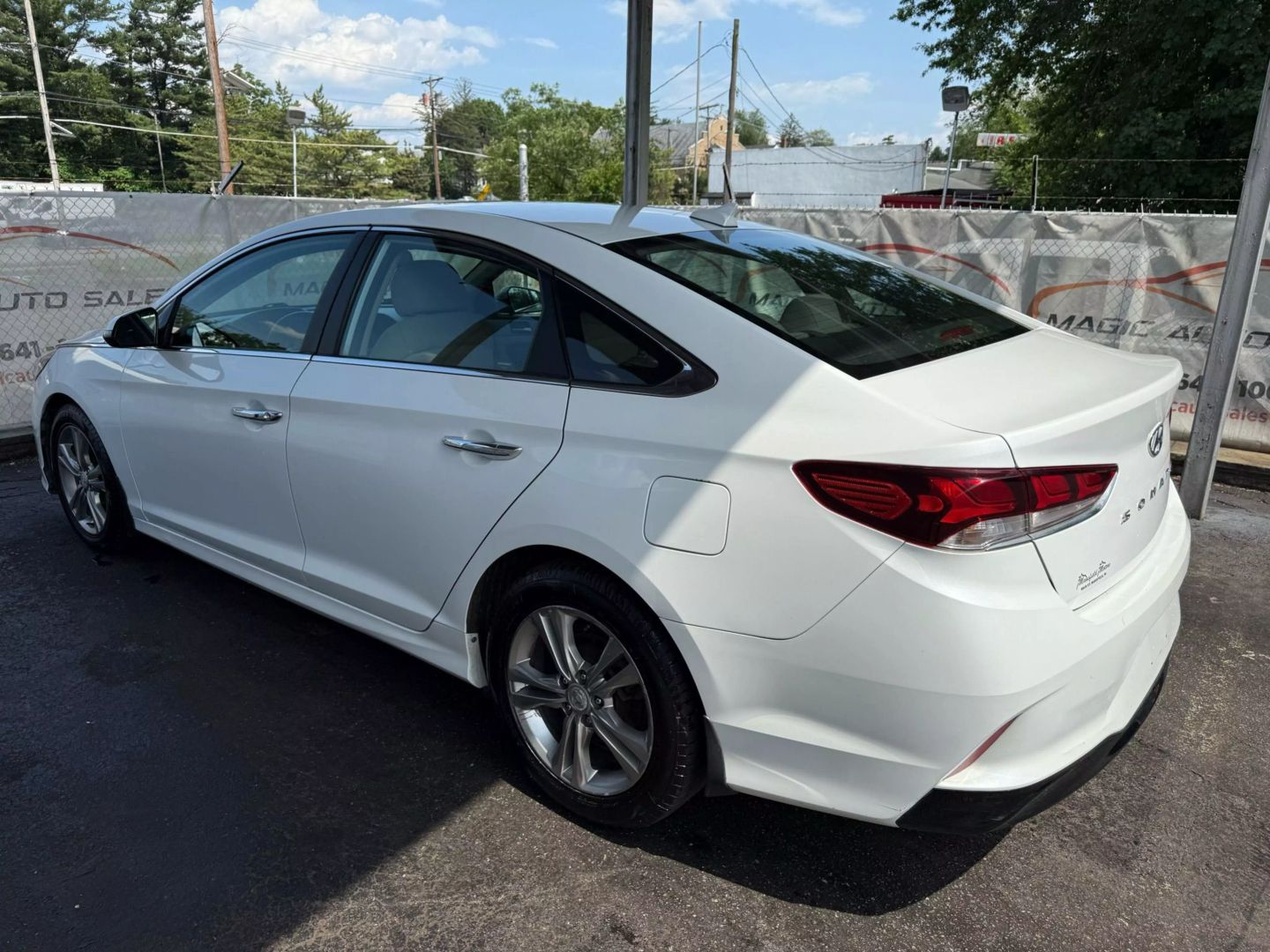 2018 Hyundai Sonata - Image 12