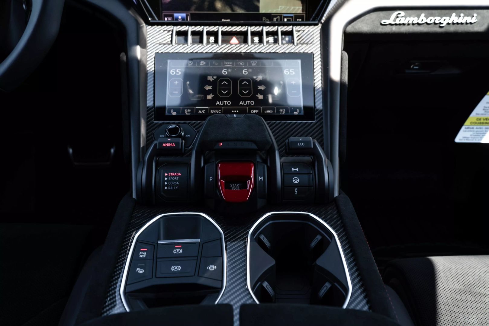 2024 Lamborghini Urus - Image 36