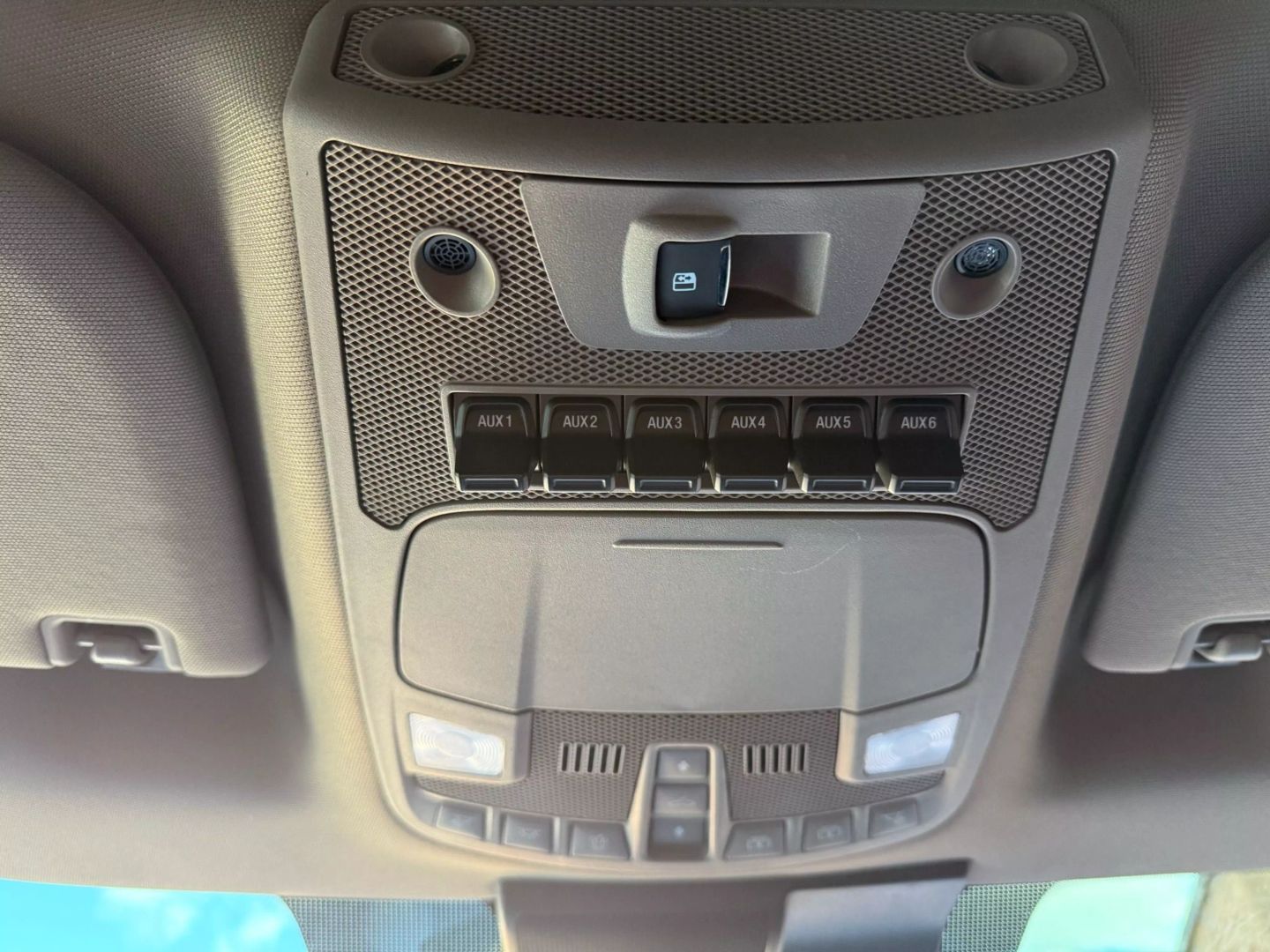 2020 Ford F250 Super Duty Crew Cab - Image 38