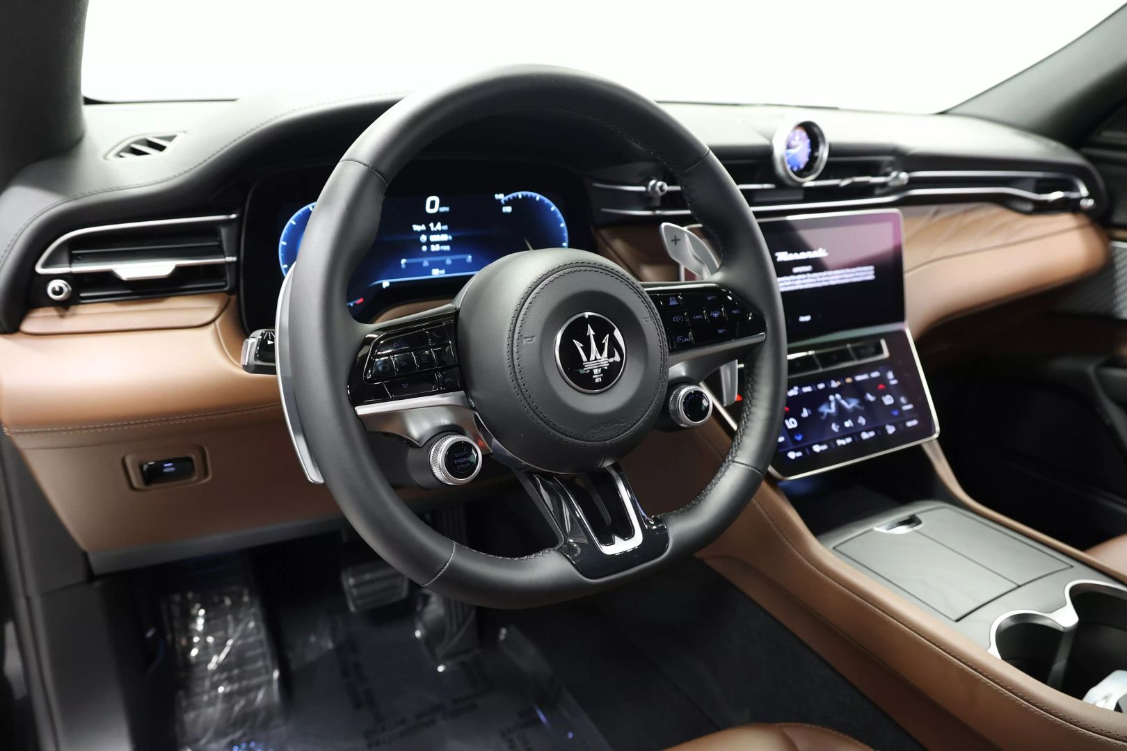 2023 Maserati Grecale - Image 2